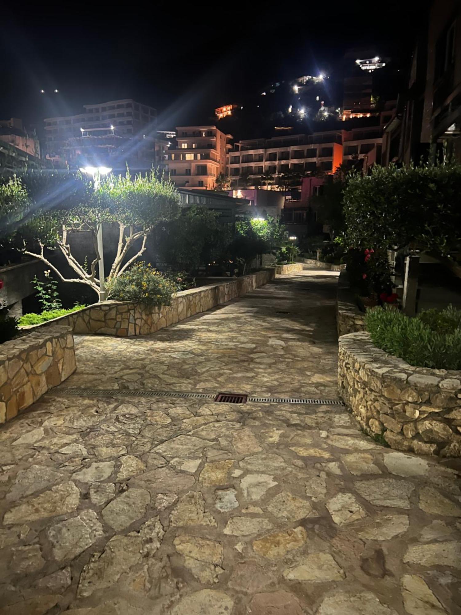 Sea View Apartment! Vlorë Exterior foto